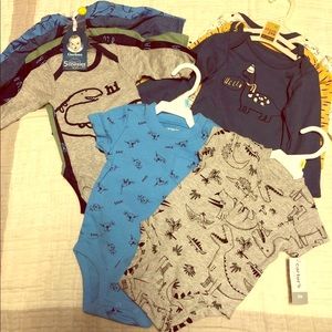 Brand new! baby dinosaur 10 piece lot!